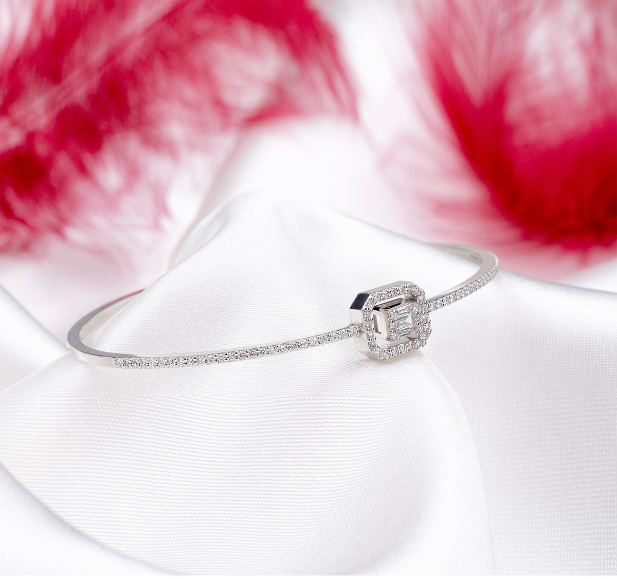 0.61 Carat Baguette Diamond Bracelet 